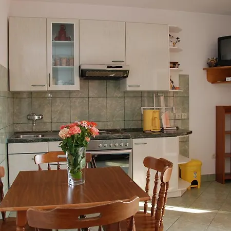 Toska Apartament Banjol