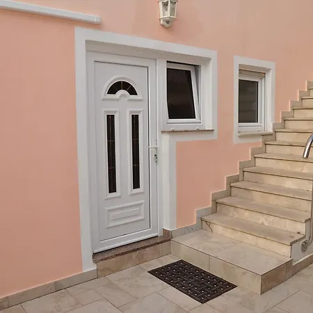 Toska Apartment