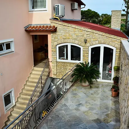 Toska Apartament Banjol